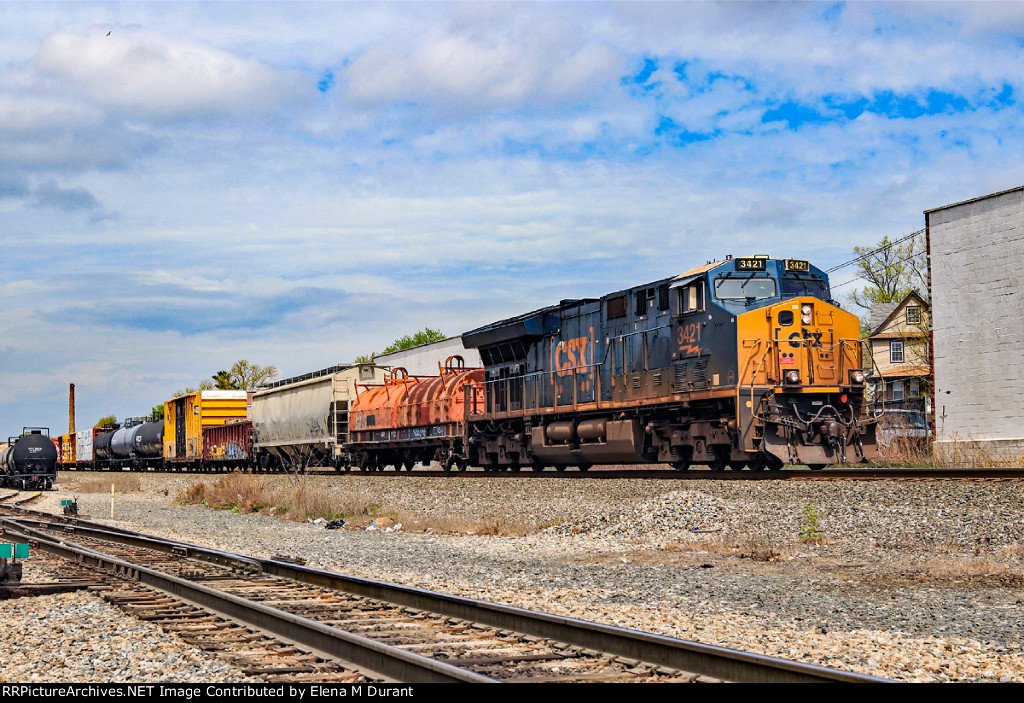 CSX 3421 on M-421